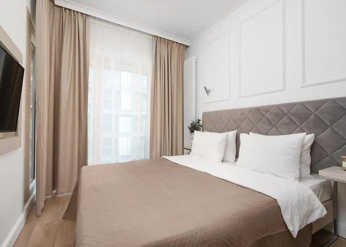 Golden - Mennica Luxury Lägenhet Warszawa